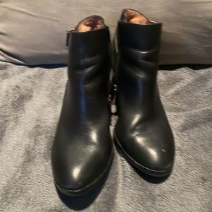 Louise et Cie Black ankle boots